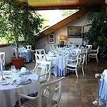 Restaurant Les Gorges De L'aveyron Otel Bruniquel