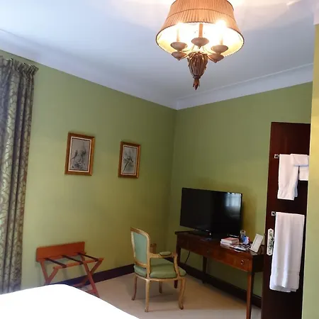 Restaurant Les Gorges De L'aveyron Hotell