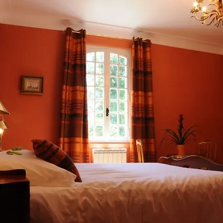 Hostellerie Restaurant Les Gorges De L'aveyron Hotel