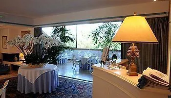 Restaurant Les Gorges De L'aveyron Hotell