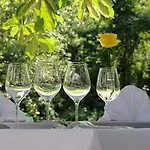 Restaurant Les Gorges De L'aveyron Hotel Bruniquel