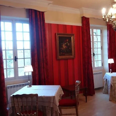 Restaurant Les Gorges De L'aveyron Bruniquel