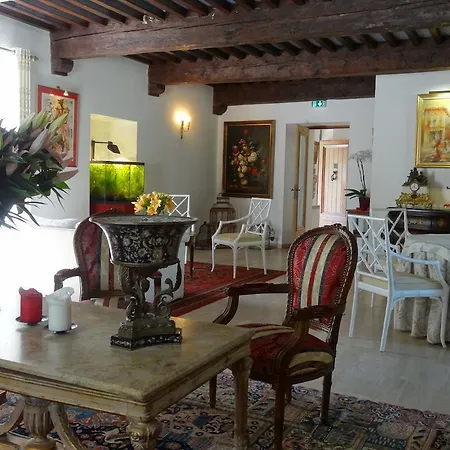 Restaurant Les Gorges De L'aveyron מלון