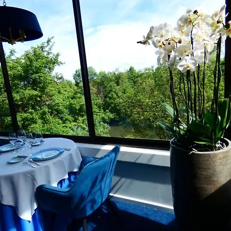 מלון Restaurant Les Gorges De L'aveyron 3*